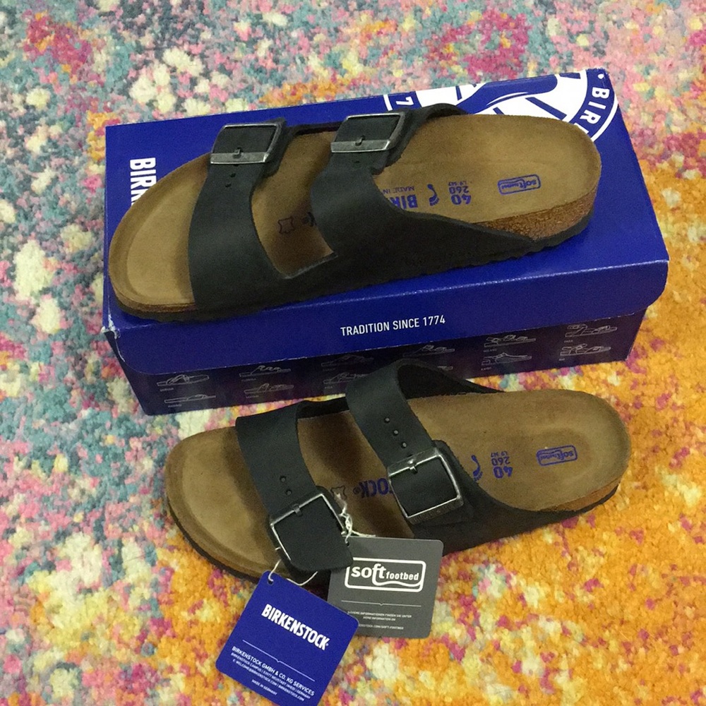 BNIB Size 40/US 9 Arizona (Narrow)